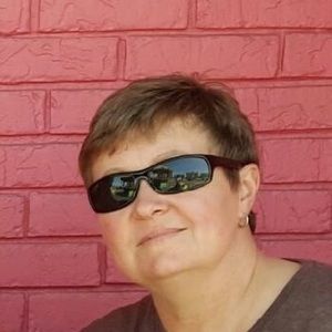 Meet your Posher, Cyndi